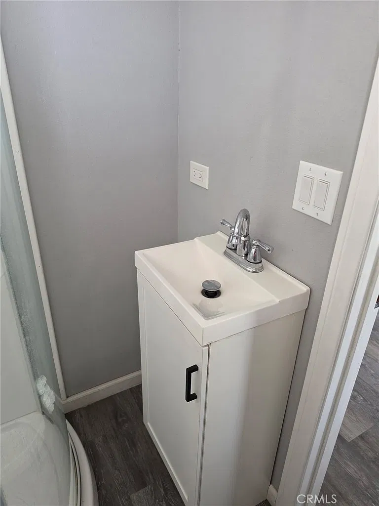 1 bed, 750 sqft, $2,000 — Photo 4