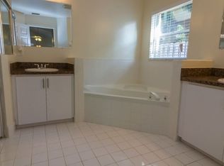 1191 NW 185th Ter, Pembroke Pines, FL 33029