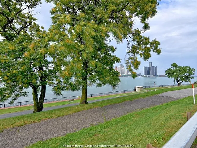 1225 Riverside Dr W #1204 — Photo 30