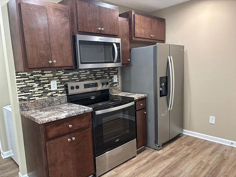 517 Weaver St #5 — Photo 12
