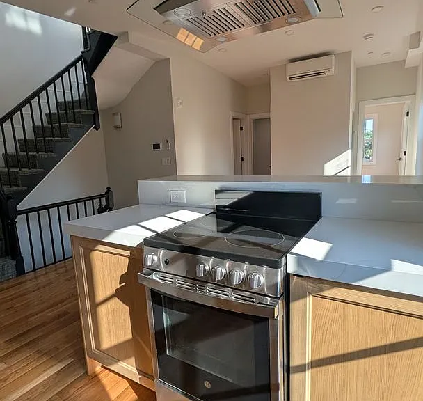 18 Winchester St #3A — Photo 6