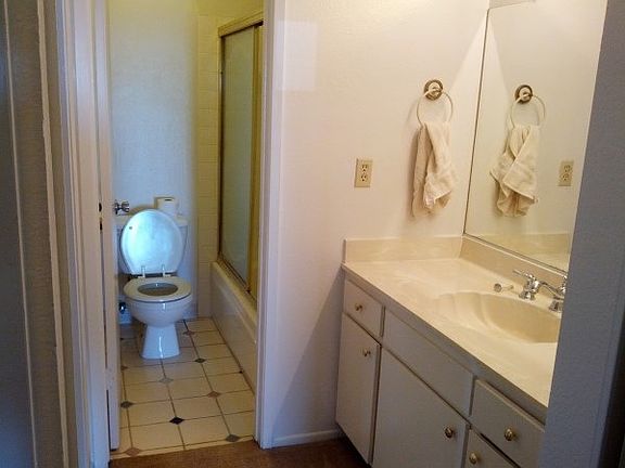 4th image of 3242 Ashford St Unit C