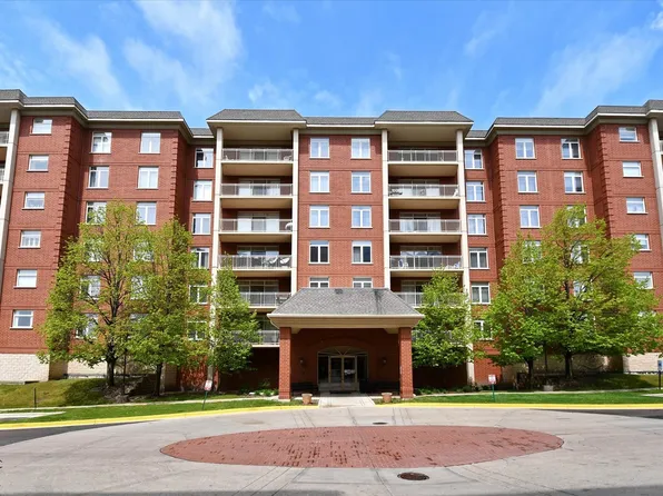 8400 Callie Ave Unit 303, Morton Grove, IL 60053