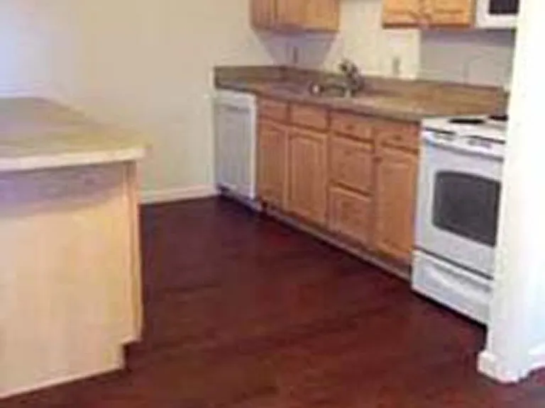 6032 Robin Dr — Photo 8