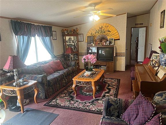 3rd image of 1024 Frans Rd
