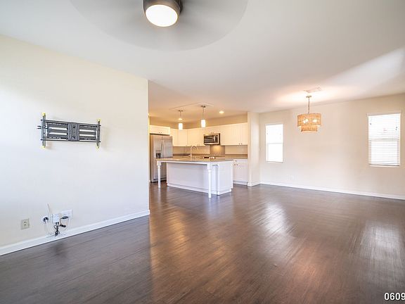 5th image of 91-1302 Kaileolea Dr