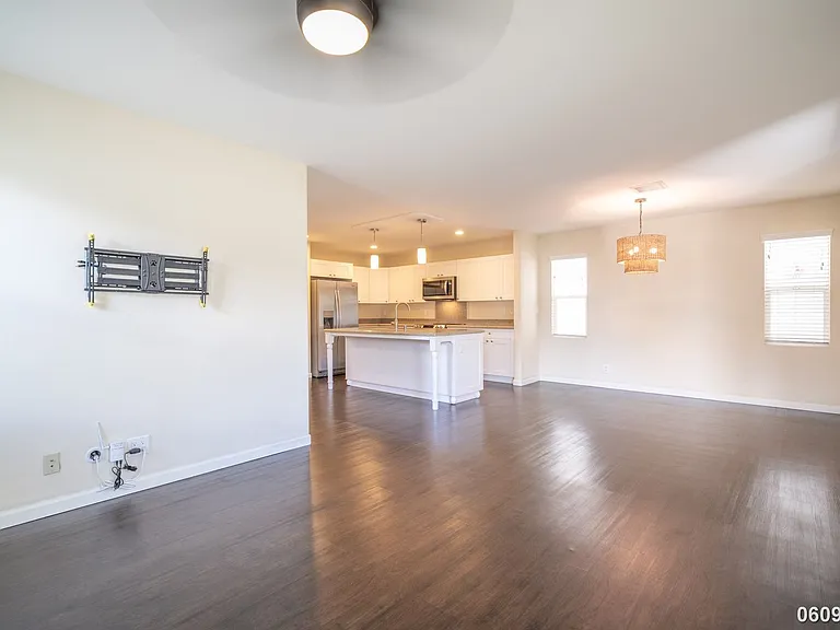 91-1302 Kaileolea Dr — Photo 5