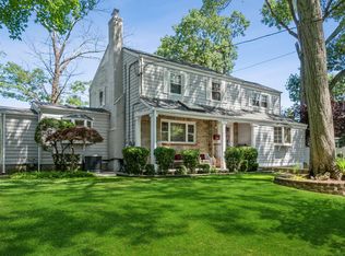 963 Glenwood Rd, West Hempstead, NY 11552