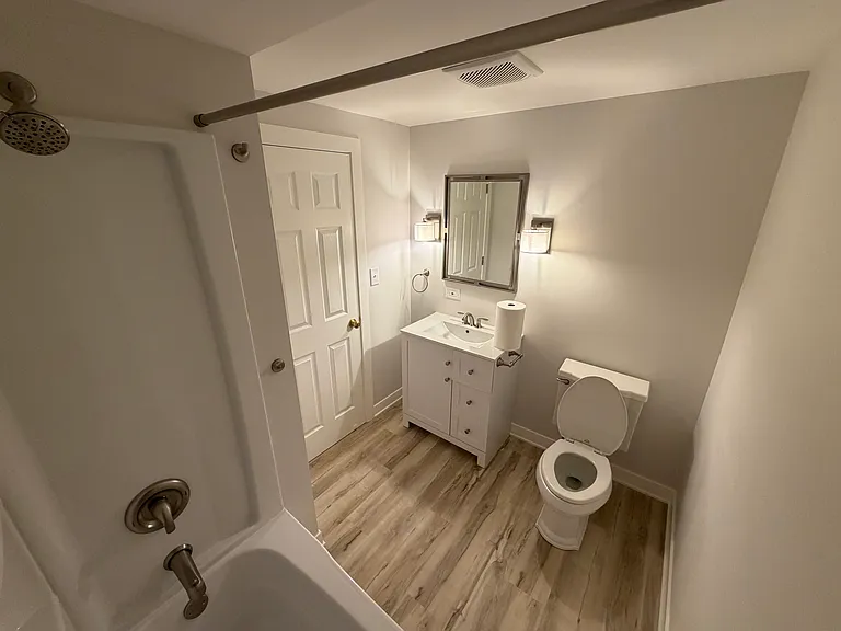 8650 Chicago Ave — Photo 10