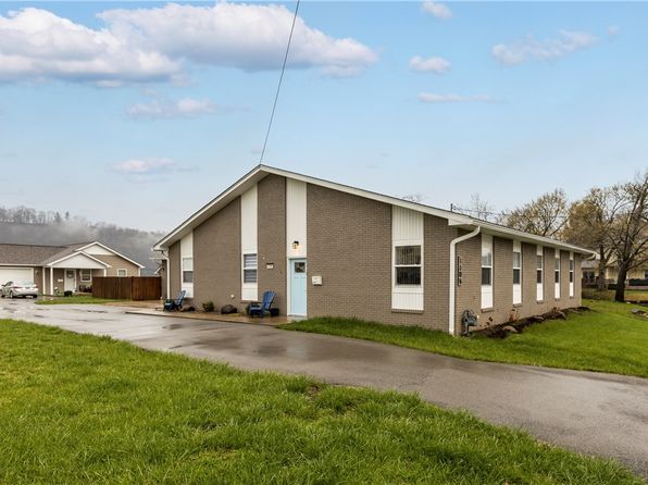 1106 8th Ave, New Brighton, PA 15066