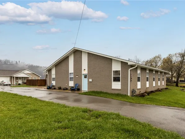 1106 8th Ave, New Brighton, PA 15066