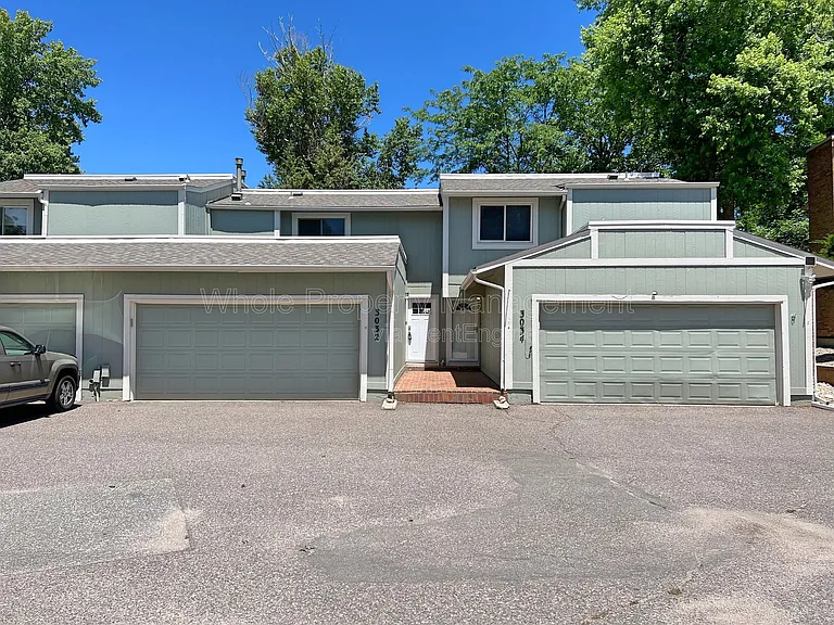 3032 S Macon Cir — Photo 1