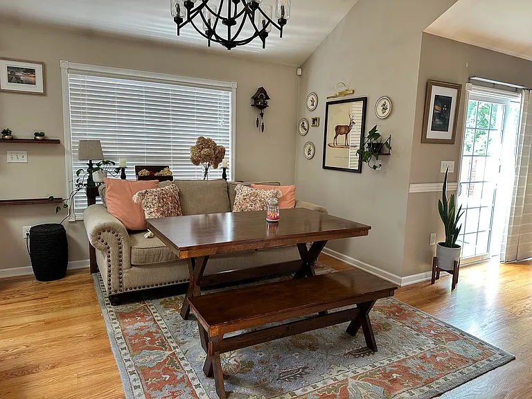 Victoria Ln — Photo 8