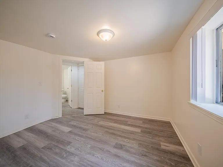 2472 Hawks Ave #1 — Photo 12