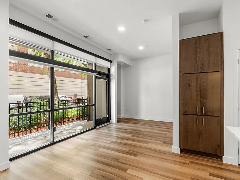 Rivergate Apartments — Photo 41