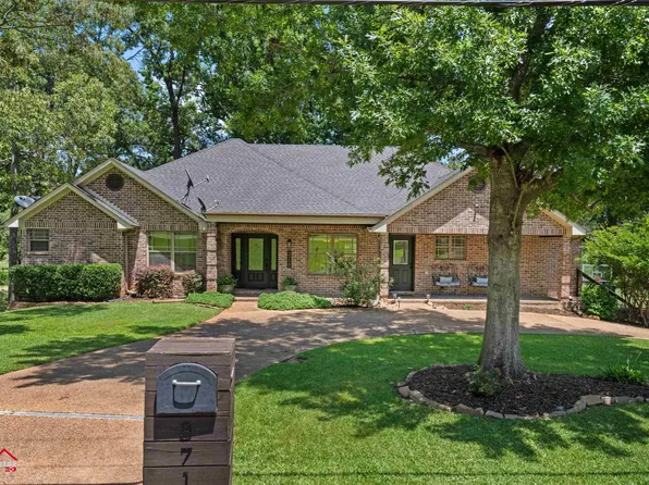 3718 Ben Hogan Dr, Longview, TX 75605