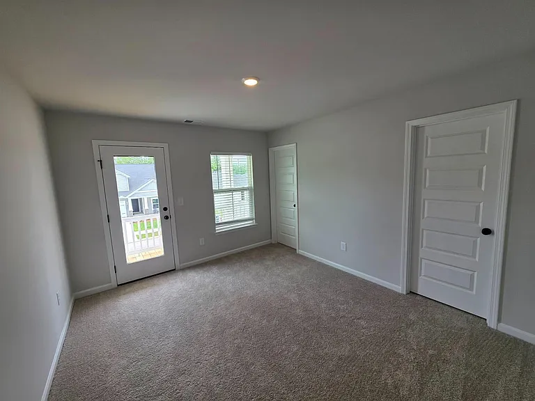 421 Sea Breeze Way — Photo 24