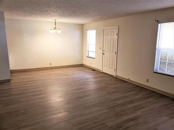 2nd image of 304 College Park Dr APT 1S