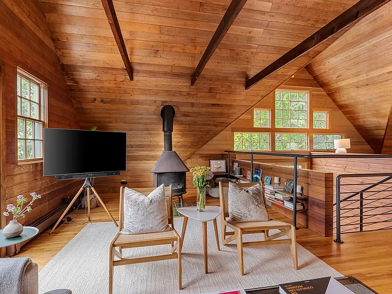 350 Montauk Hwy — Photo 9
