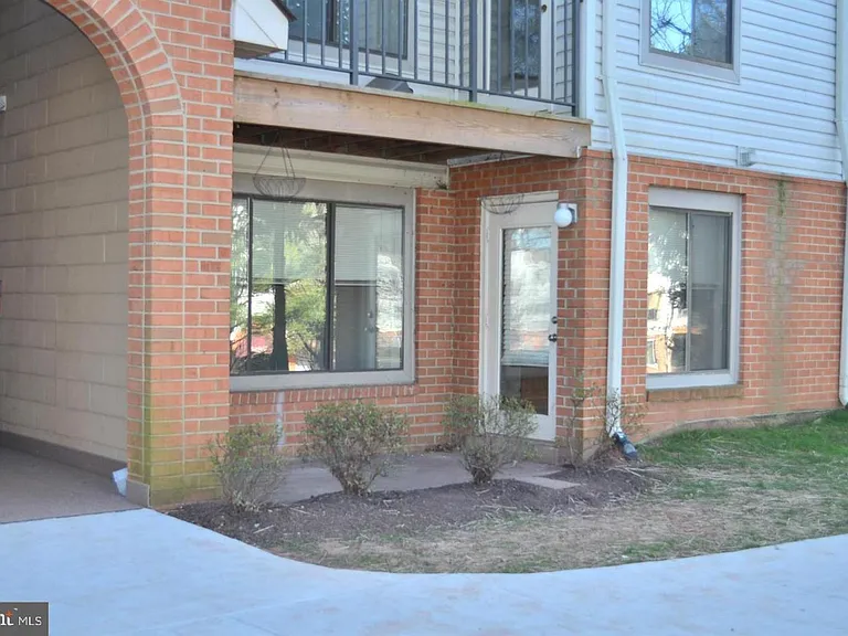 8383 Buttress Ln #102 — Photo 6
