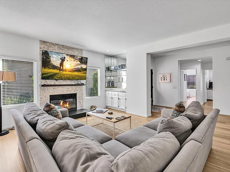 48137 Vista Cielo — Photo 8
