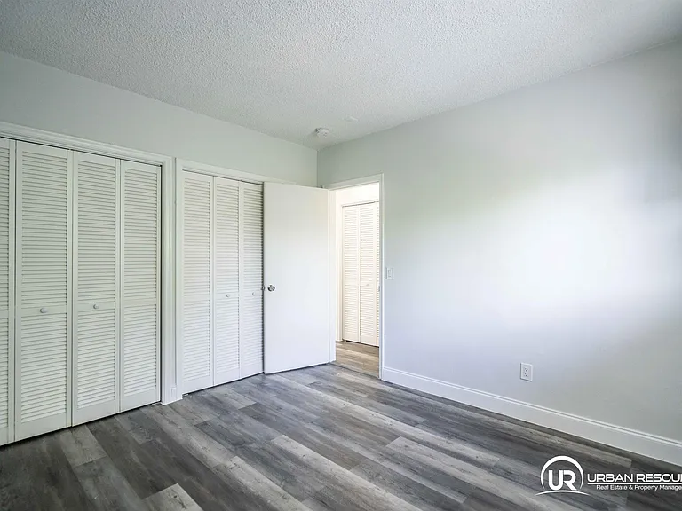 6650 Miller Dr #19 — Photo 16