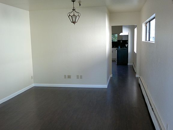 LIVING ROOM /DINNING ROOM