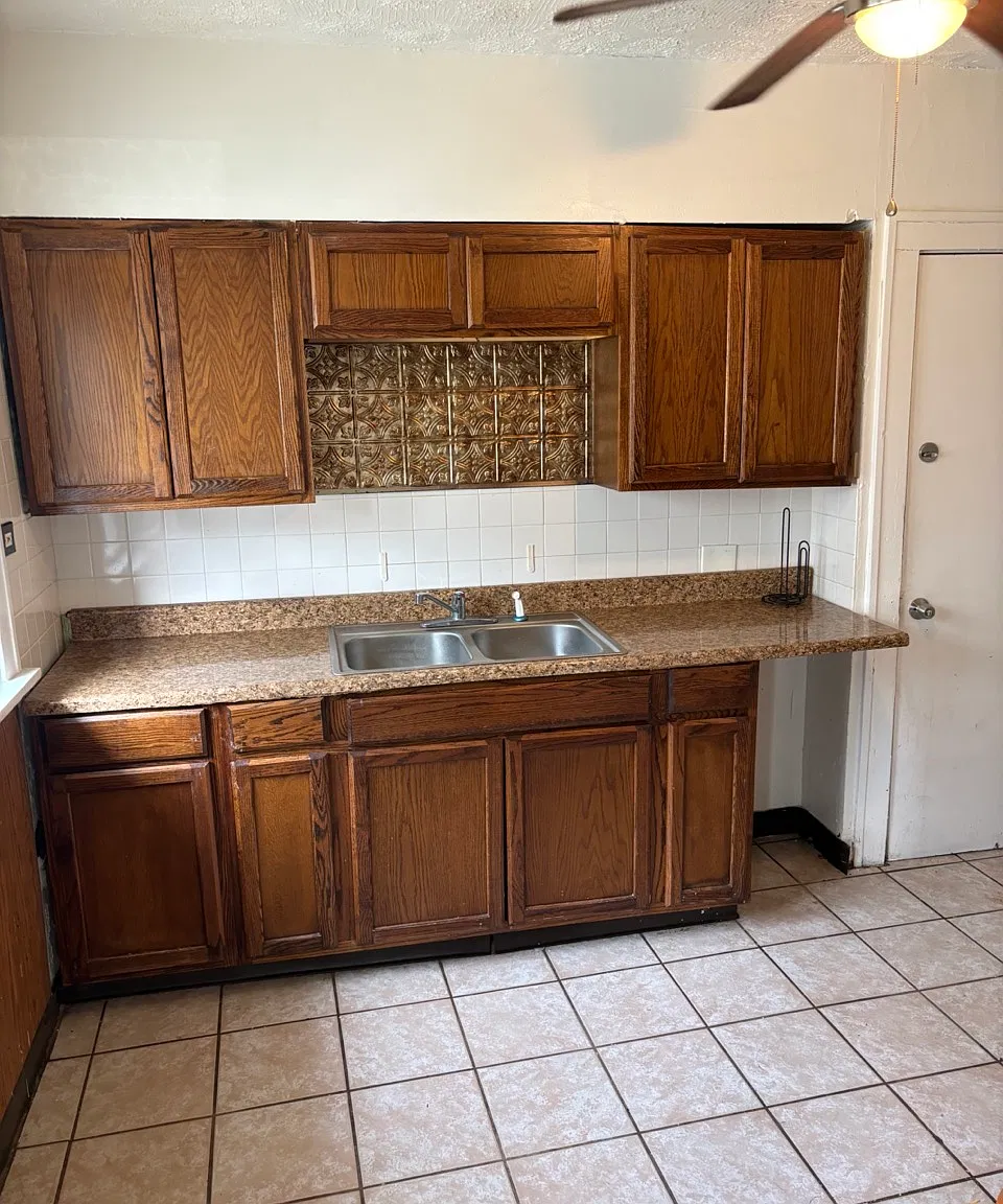 3 bed, 1120 sqft, $900 — Photo 4