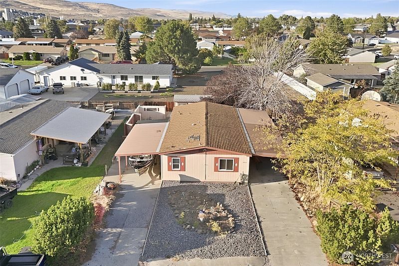 3rd image of 353 5th Avenue NE