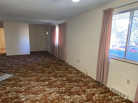 4th image of 1112 S 12th St