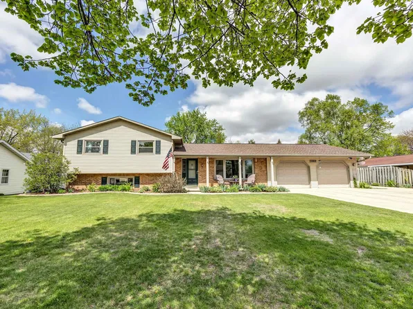 1402 Orlando Dr, Green Bay, WI 54313