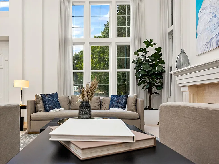Whitesands Dr — Photo 11