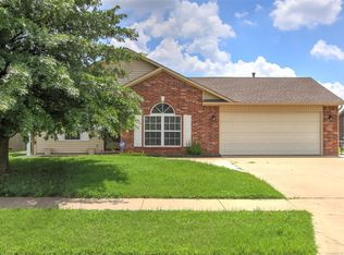 12016 E 111th St N, Owasso, OK 74055