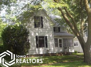 820 North Ln #C, Oskaloosa, IA 52577