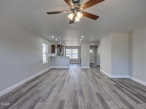 3rd image of 2615 S Joplin Ave