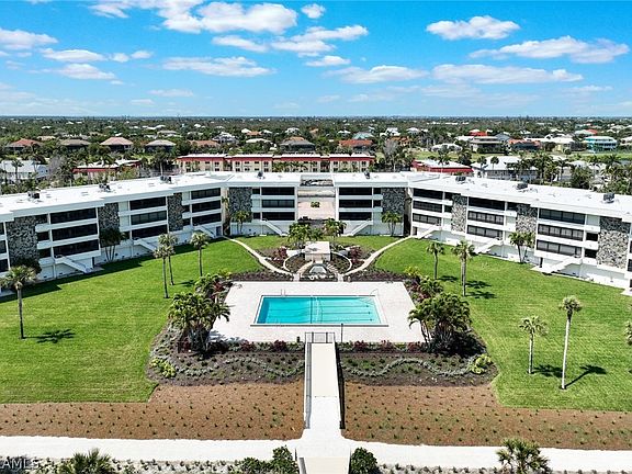 2nd image of 1605 Middle Gulf Dr Unit 209