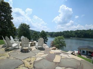 2100 Crafts Ford Rd, Wirtz, VA 24184