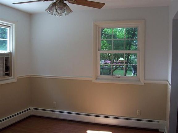 3rd image of 36 Longview Dr