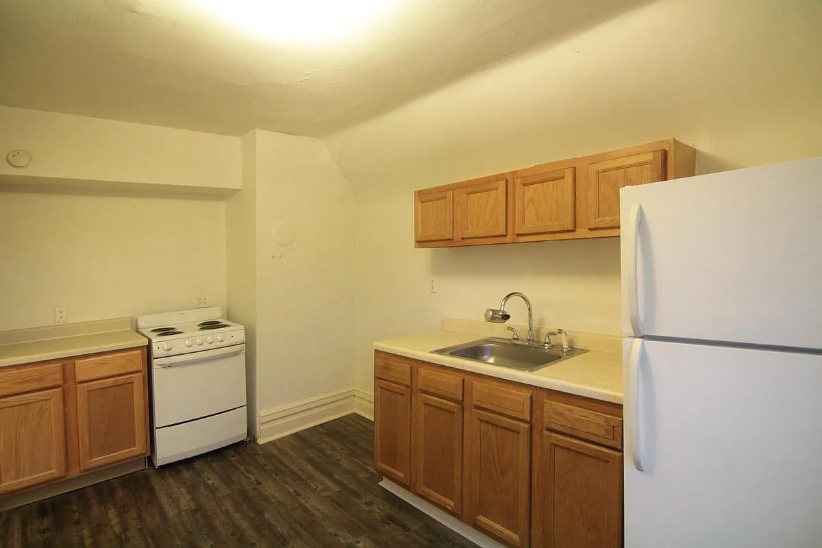 1 bed, $1,050 — Photo 2
