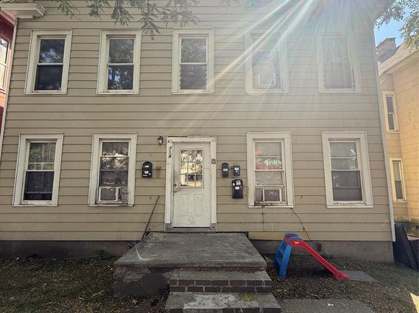 714 Main St #2E