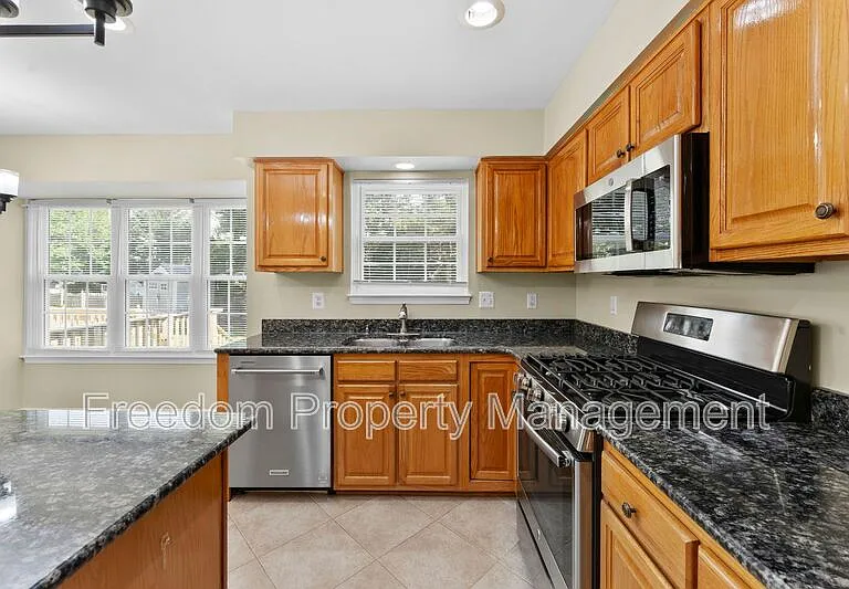 9140 Worthington Dr — Photo 21