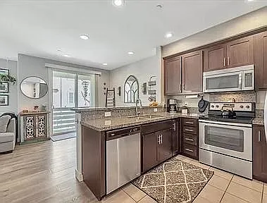 2 bed, 1187 sqft, $4,200 — Photo 2