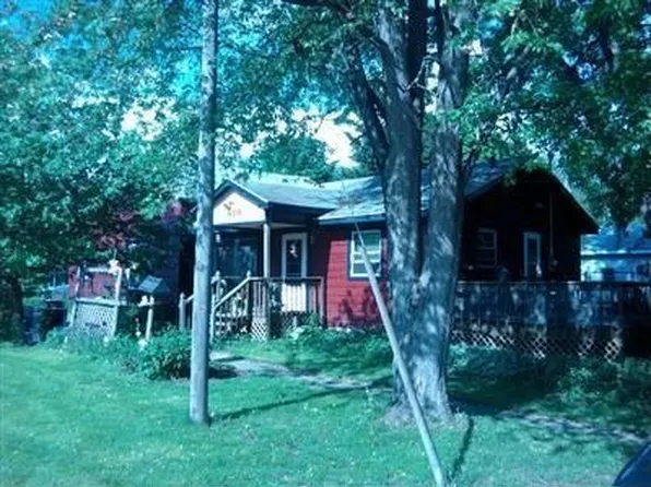 308 N Augusta Dr, Augusta, MI 49012