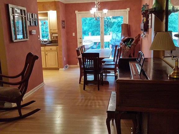 Dining room from front door
