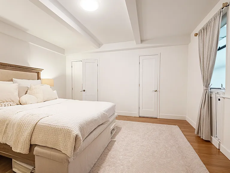 98 Riverside Dr #3H — Photo 4