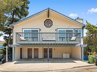 2838 Lambert Dr, Los Angeles, CA 90068