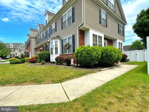 3417 Trevi Ct, Philadelphia, PA 19145