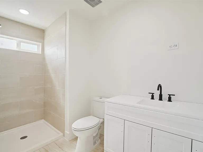 401 Bryan St #2101 — Photo 22
