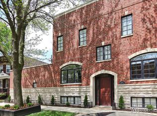 2004 W Fletcher St, Chicago, IL 60618