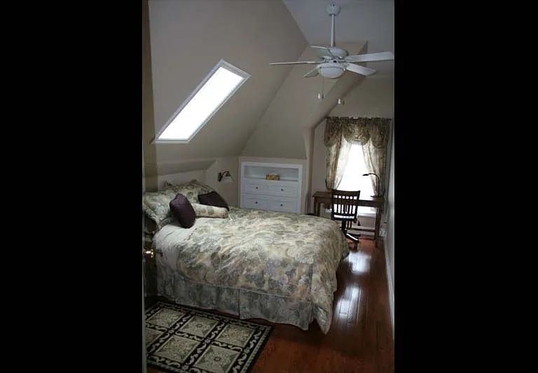 598 Princess Ave #3 — Photo 4